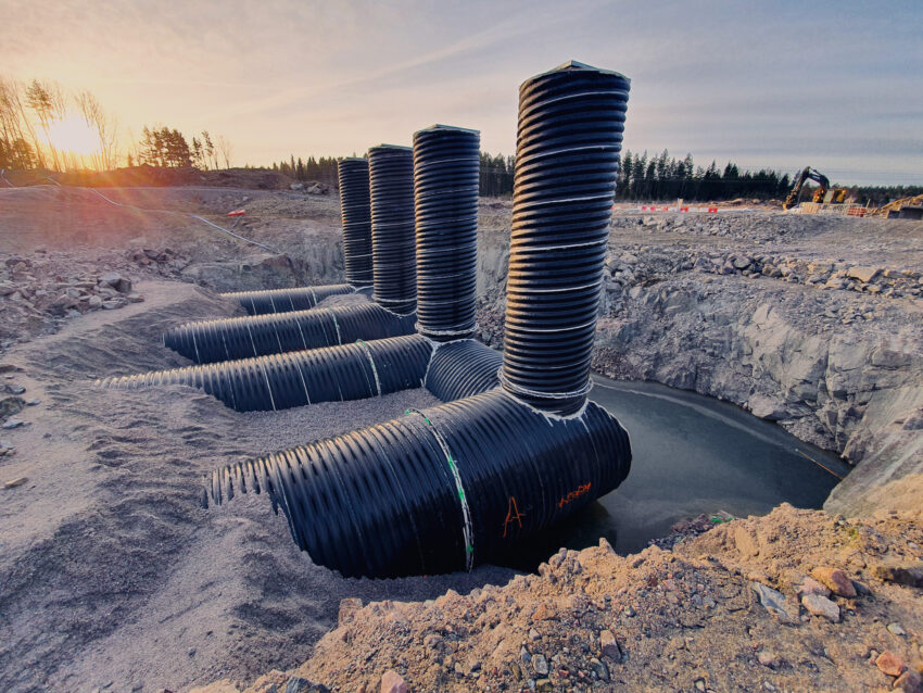 Harvesting rainwater for a sustainable data center cooling