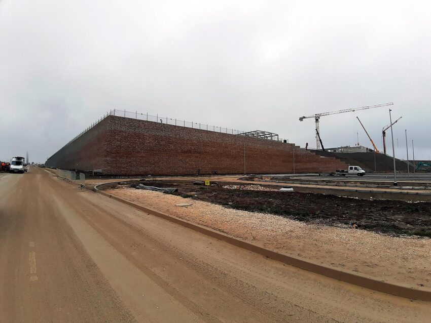 MSE wall and gabion retaining wall solution – Hungary