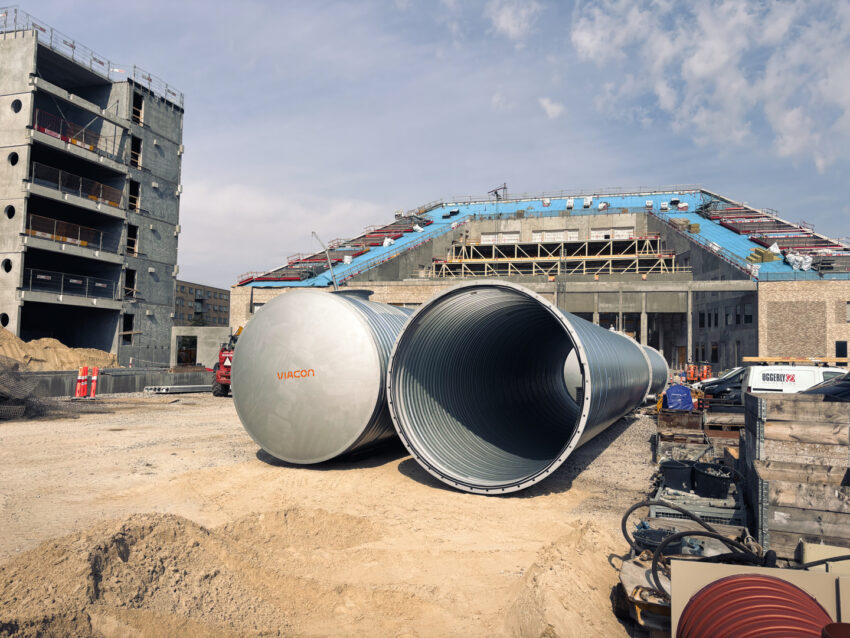 Low-cover, heavy-duty sprinkler tank for Norlys HQ, Aalborg